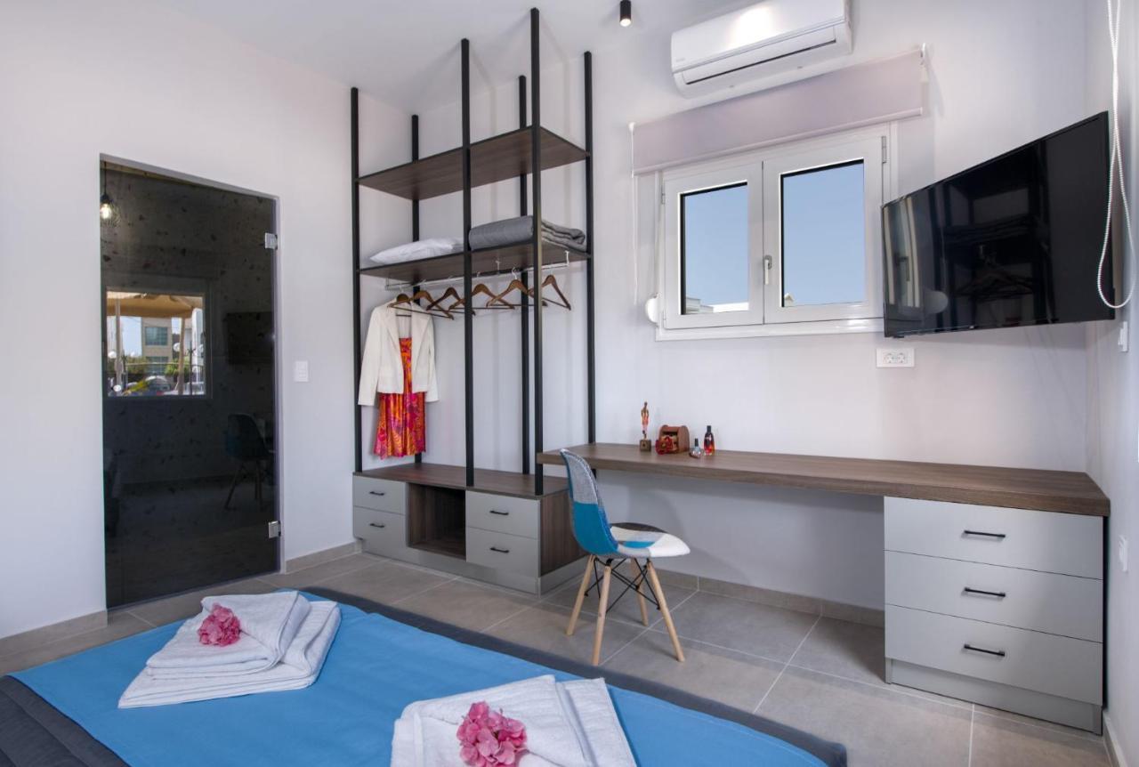 Luxury Villa Eva-Mari With Jacuzzi, 50M From The Beach Stalos Exterior photo