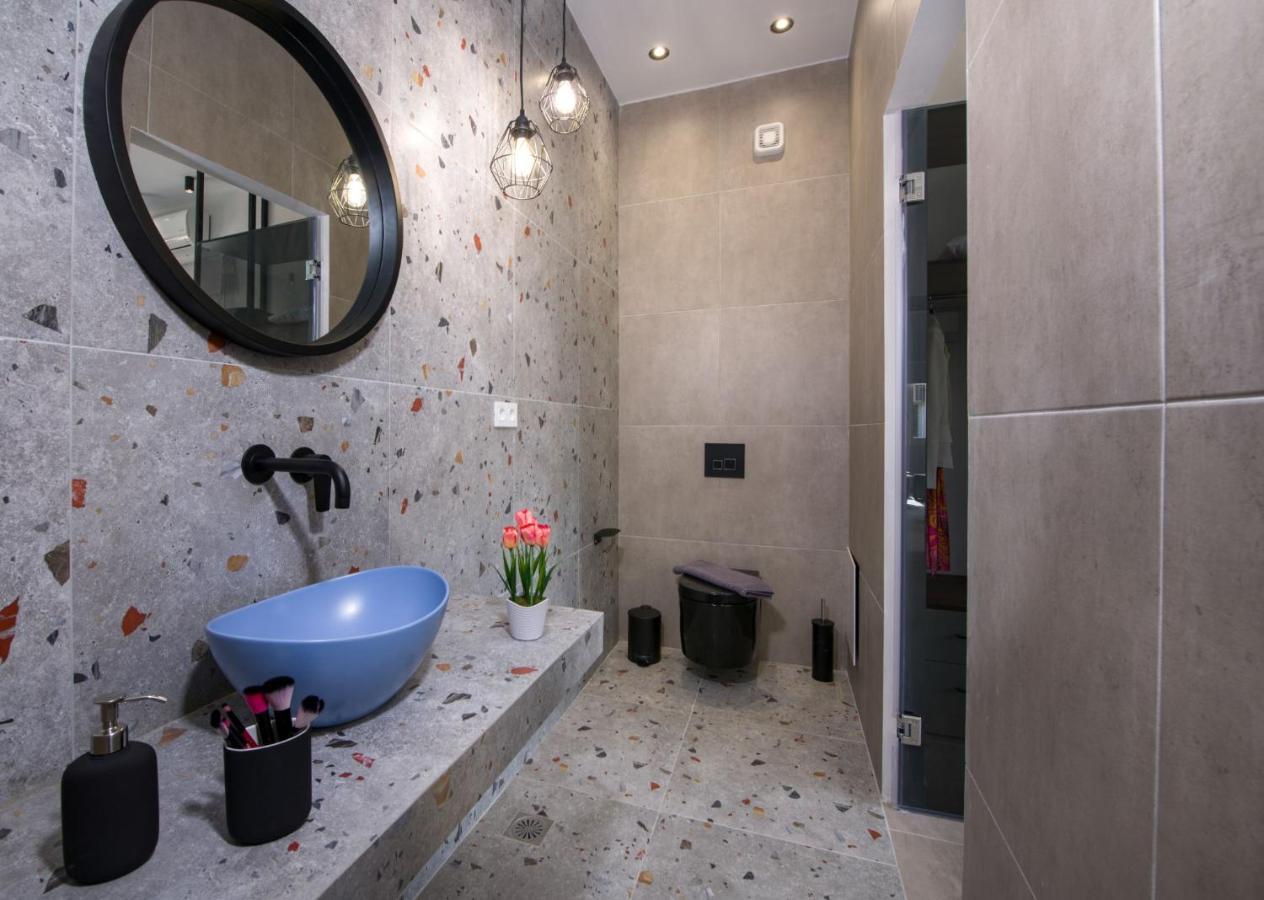 Luxury Villa Eva-Mari With Jacuzzi, 50M From The Beach Stalos Exterior photo